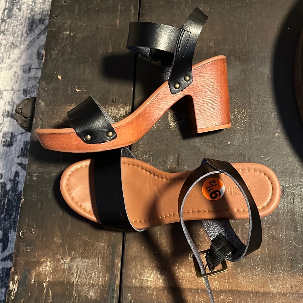 Cushionaire heels